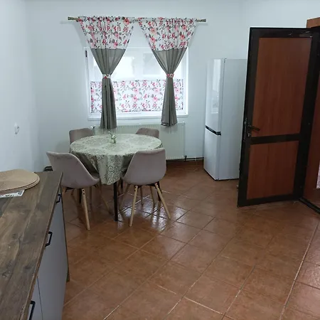 Casa Oalpem * Risnov